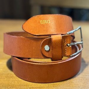 Vero Cuoio Italian Leather Belt — Tan, Initials DMB embossed in gold.